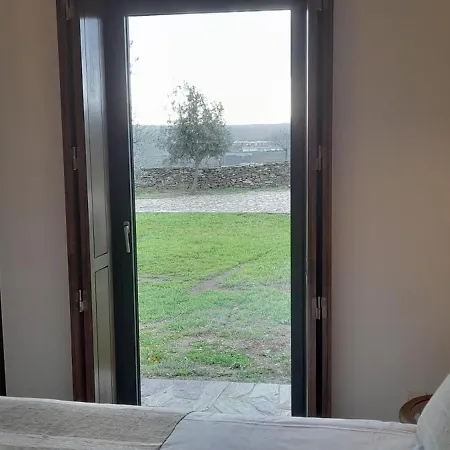 Quinta Alto Da Fraga * Vila Nova de Foz Coa